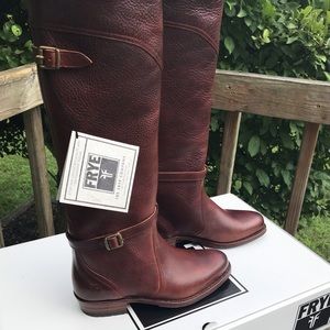 NWT FRYE Dorado Riding Lug